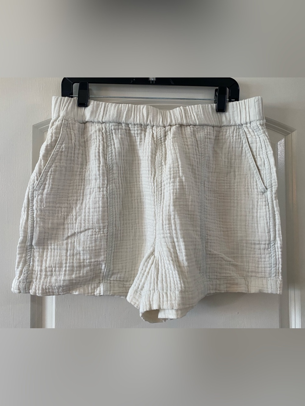 Madewell White Quilted Cotton Shorts / Size L / NWOT